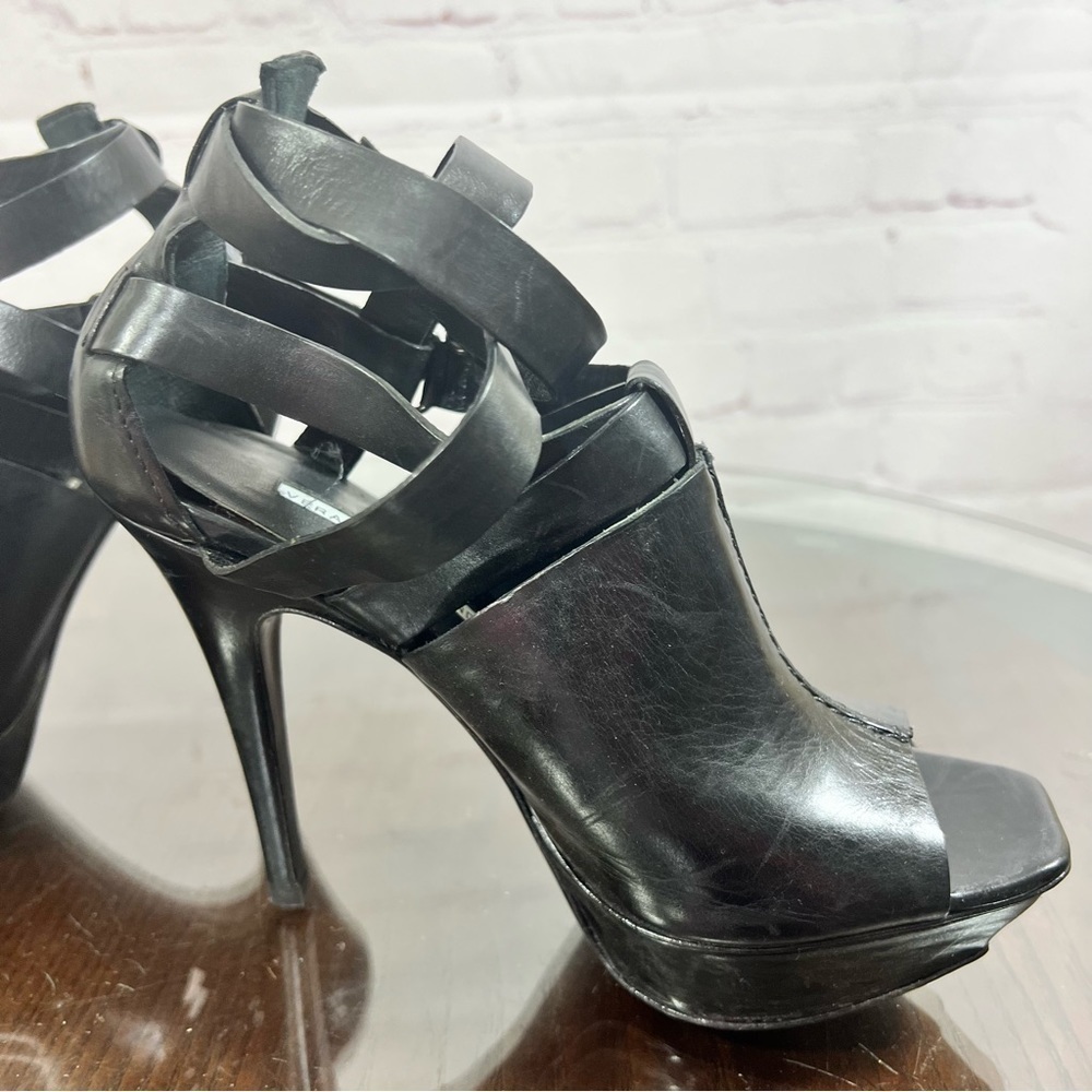 VERA WANG Lavender Hot & Sexy Cris Cross Strappy Leather Platform Sandal 6.5 EUC - Picture 11 of 16